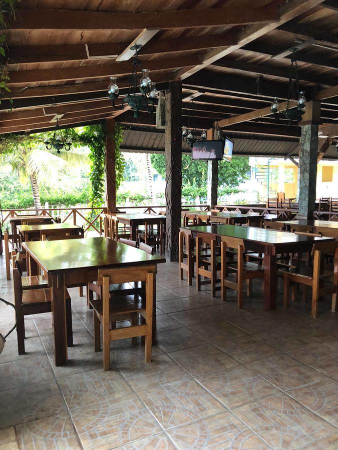 Hotel Y Restaurante El Muelle El Remate Εξωτερικό φωτογραφία
