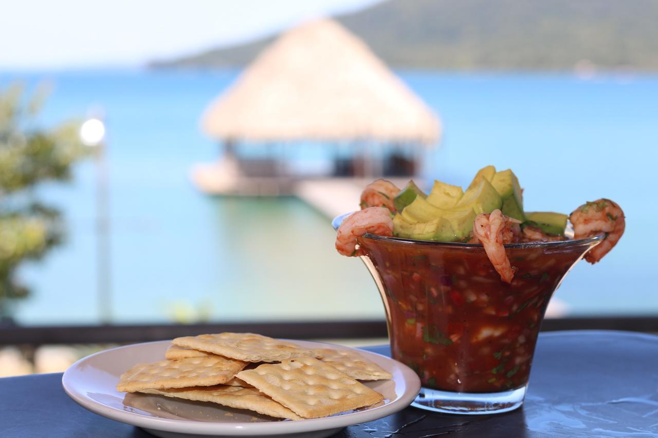 Hotel Y Restaurante El Muelle El Remate Εξωτερικό φωτογραφία